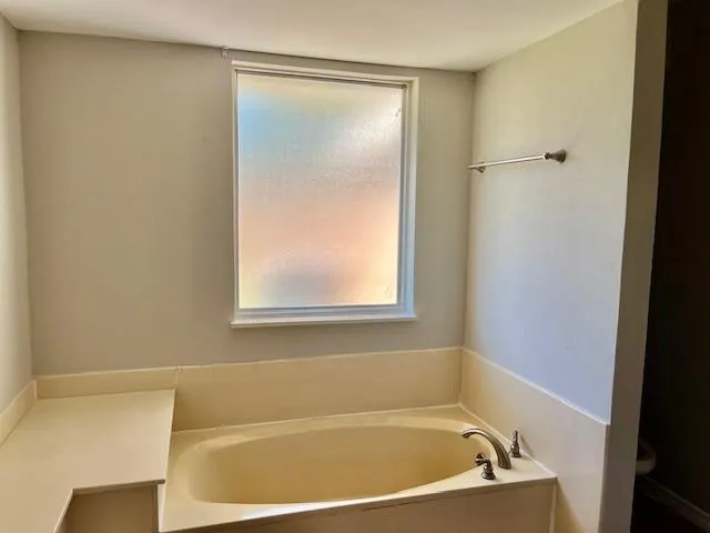 $2,450 | 13301 Daystrom Court, Dallas, TX 75243