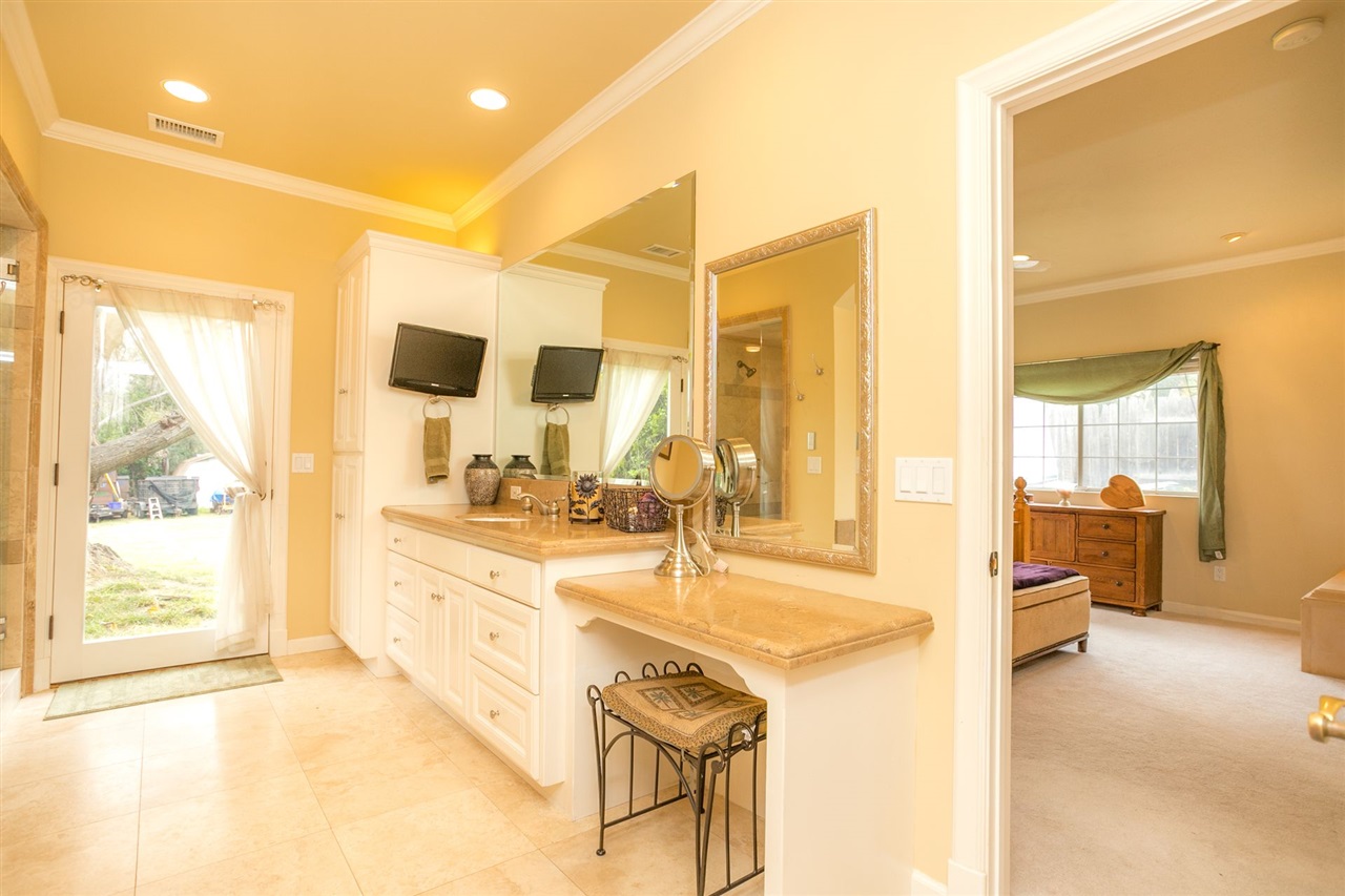 1815 Rockhoff Road Escondido, CA 92026 - Photo 12 of 25
