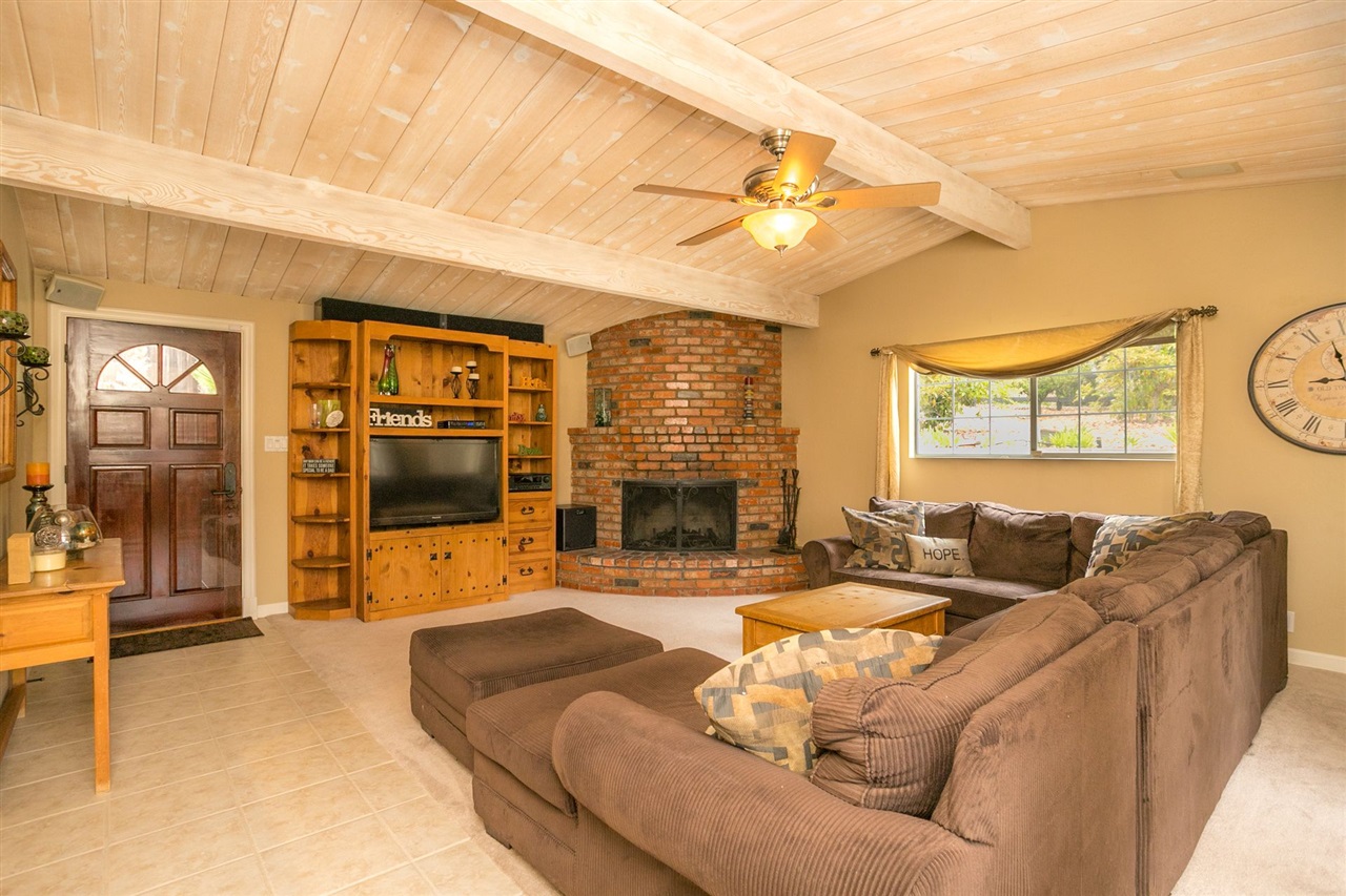 1815 Rockhoff Road Escondido, CA 92026 - Photo 18 of 25