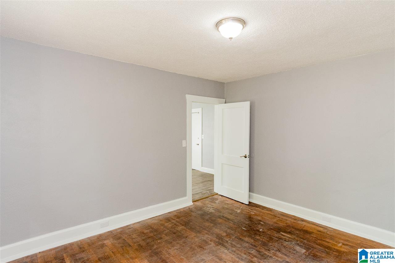 1229 15th Way Southwest Birmingham, AL 35211 - Photo 15 of 26