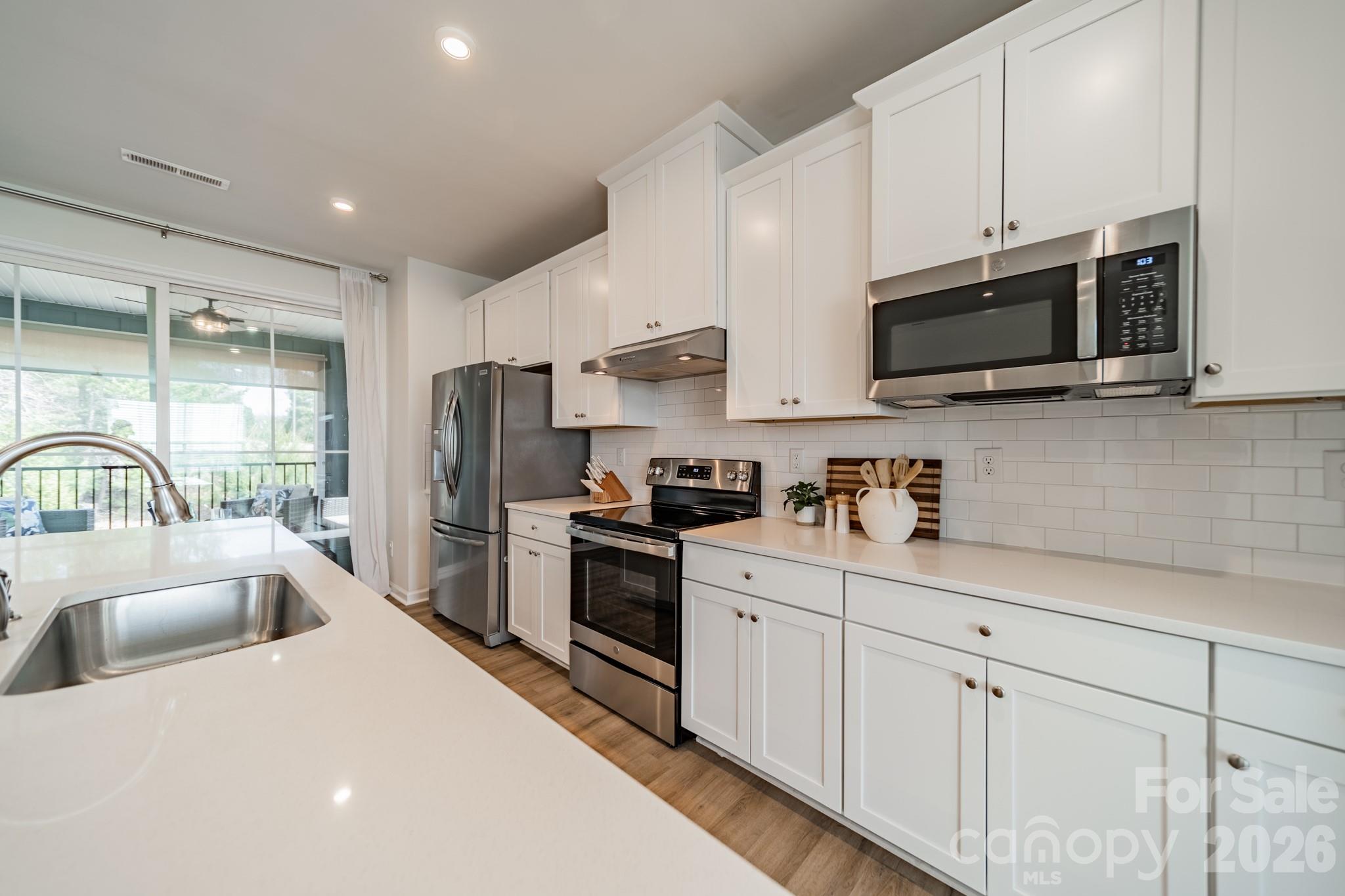 963 Portrush Lane Tega Cay, SC 29708 - Photo 13 of 46