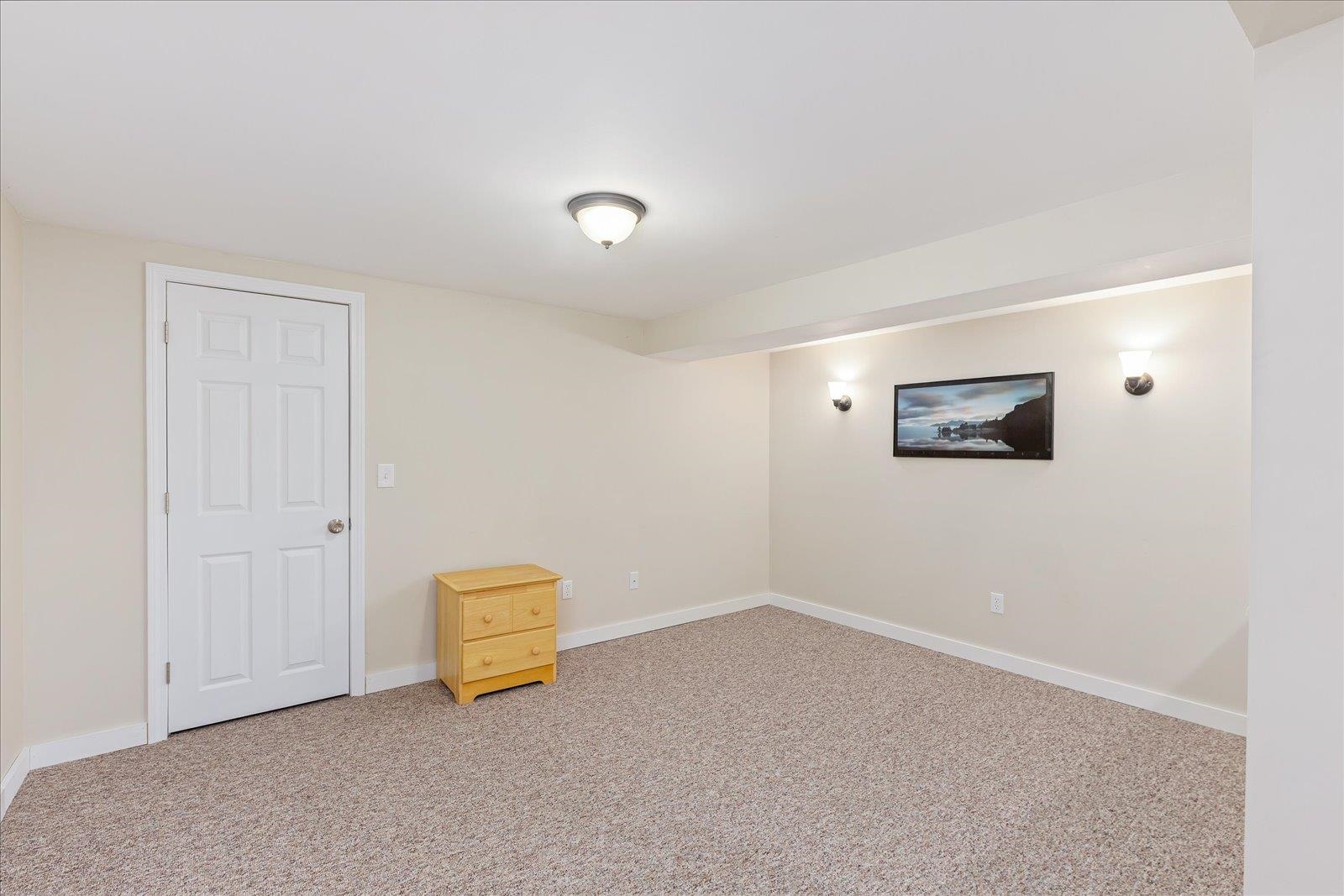 4 Fairview Street Keene, NH 03431 - Photo 39 of 47