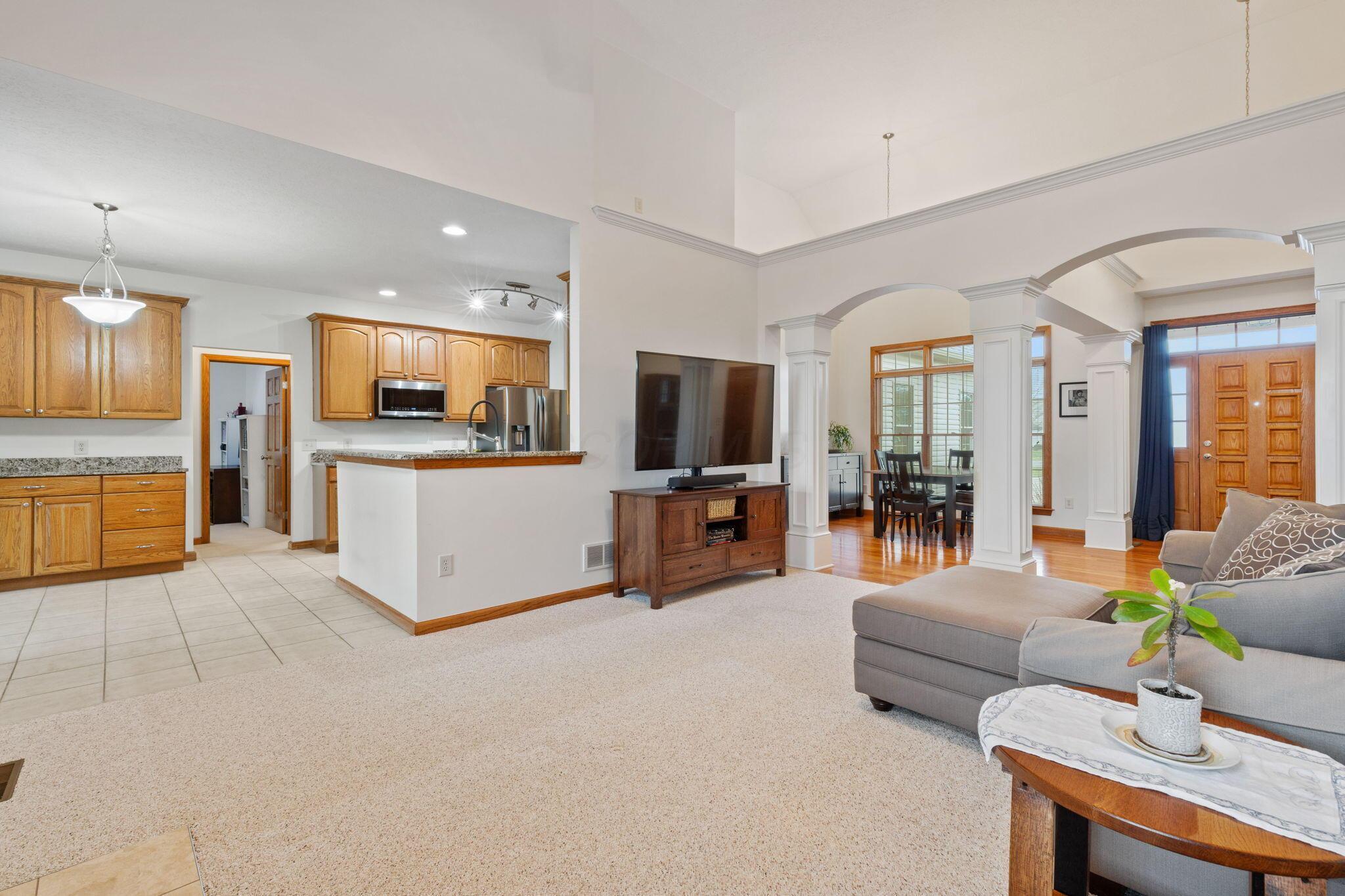 279 Holder Road Baltimore, OH 43105 - Photo 17 of 60 Great Room - 279 Holder Road, Baltimore, OH 43105