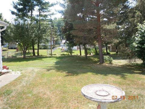 360 West River Road Flushing, MI 48433 - Photo 16 of 18 20166215-15.JPG