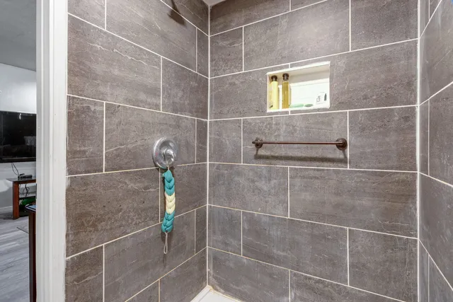 $285,000 | 1207 Colorado Avenue, Joliet, IL 60435