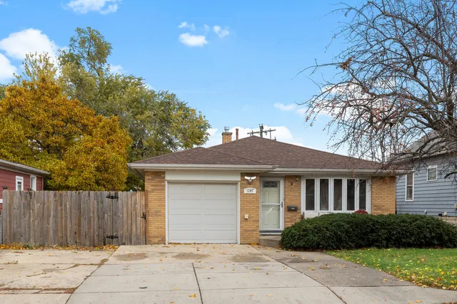 $285,000 | 1207 Colorado Avenue, Joliet, IL 60435