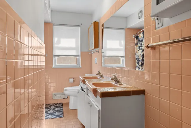 $285,000 | 1207 Colorado Avenue, Joliet, IL 60435