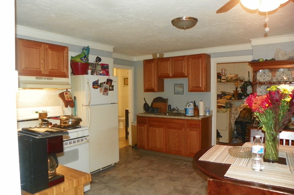 12 Spring Road Lynn, MA 01902 - Photo 22 of 28 Gallery Image 22
