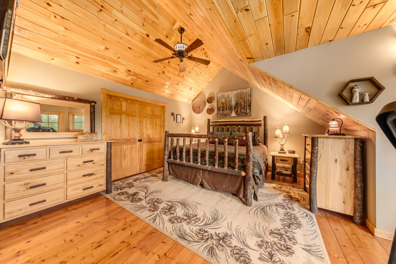 N10627 Bay View Lane Worcester, WI 54555 - Photo 28 of 73 Spacious Primary Suite