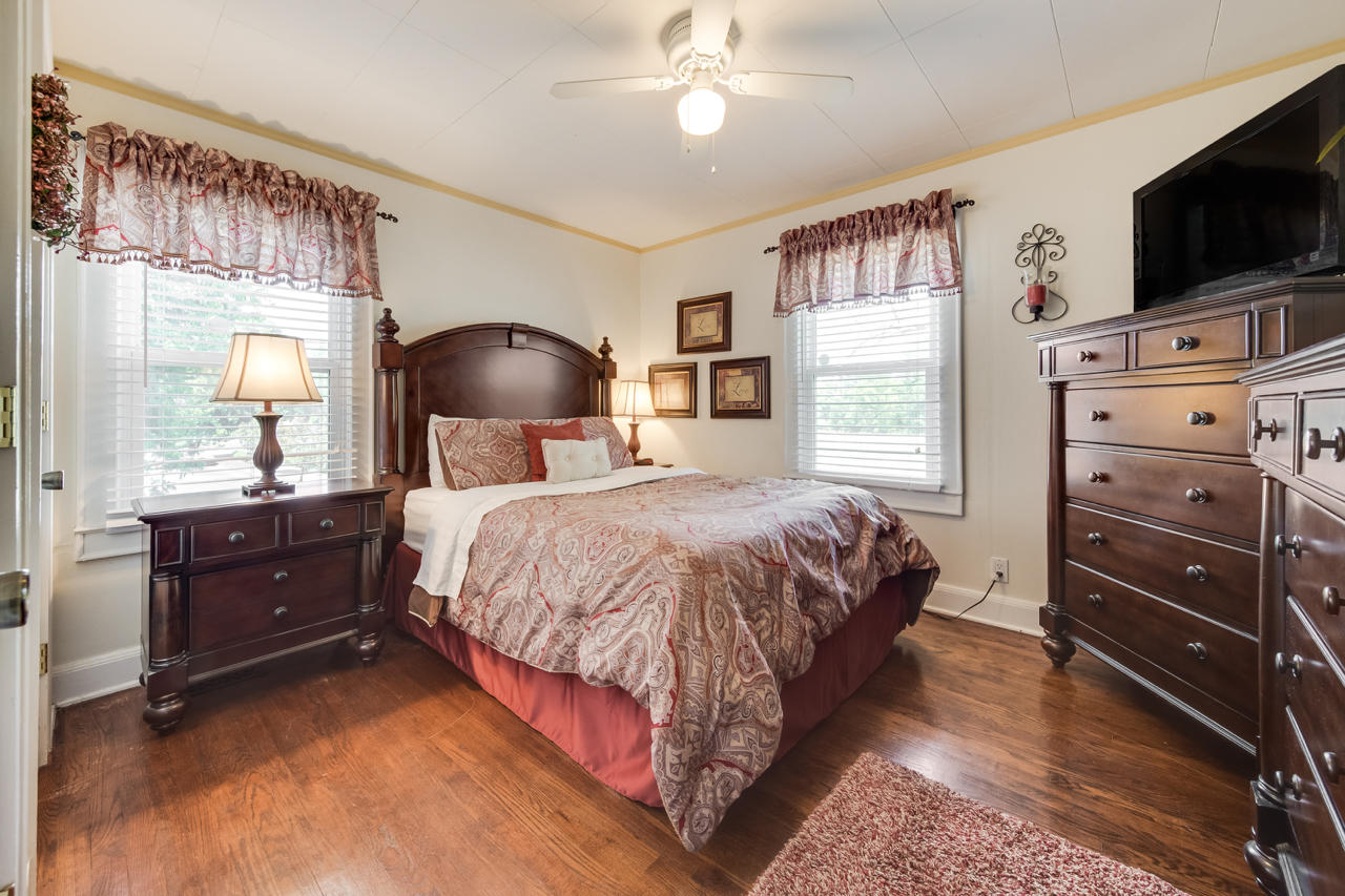1519 Hickory Valley Road Chattanooga, TN 37421 - Photo 9 of 18 1519 Hickory Valley Rd Chattanooga, TN 3