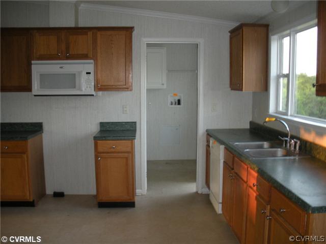 48 Simms Road Cumberland, VA 23040 - Photo 5 of 11 Kitchen