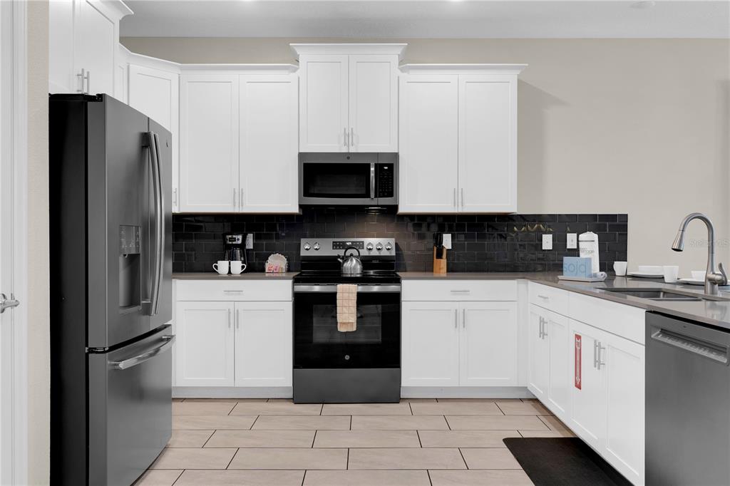 4530 Narrative Lane Kissimmee, FL 34746 - Photo 16 of 98