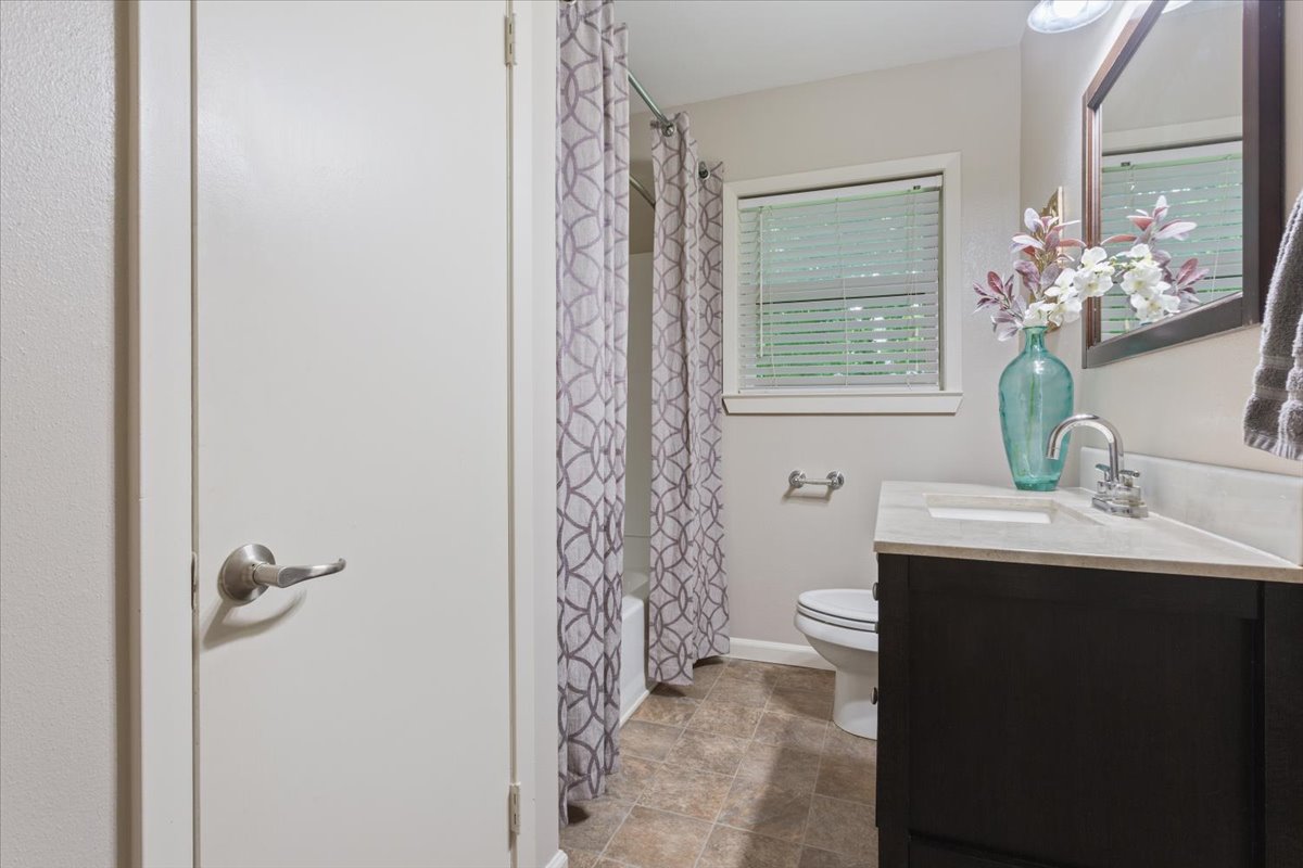 804 Ash Street Georgetown, TX 78626 - Photo 25 of 38