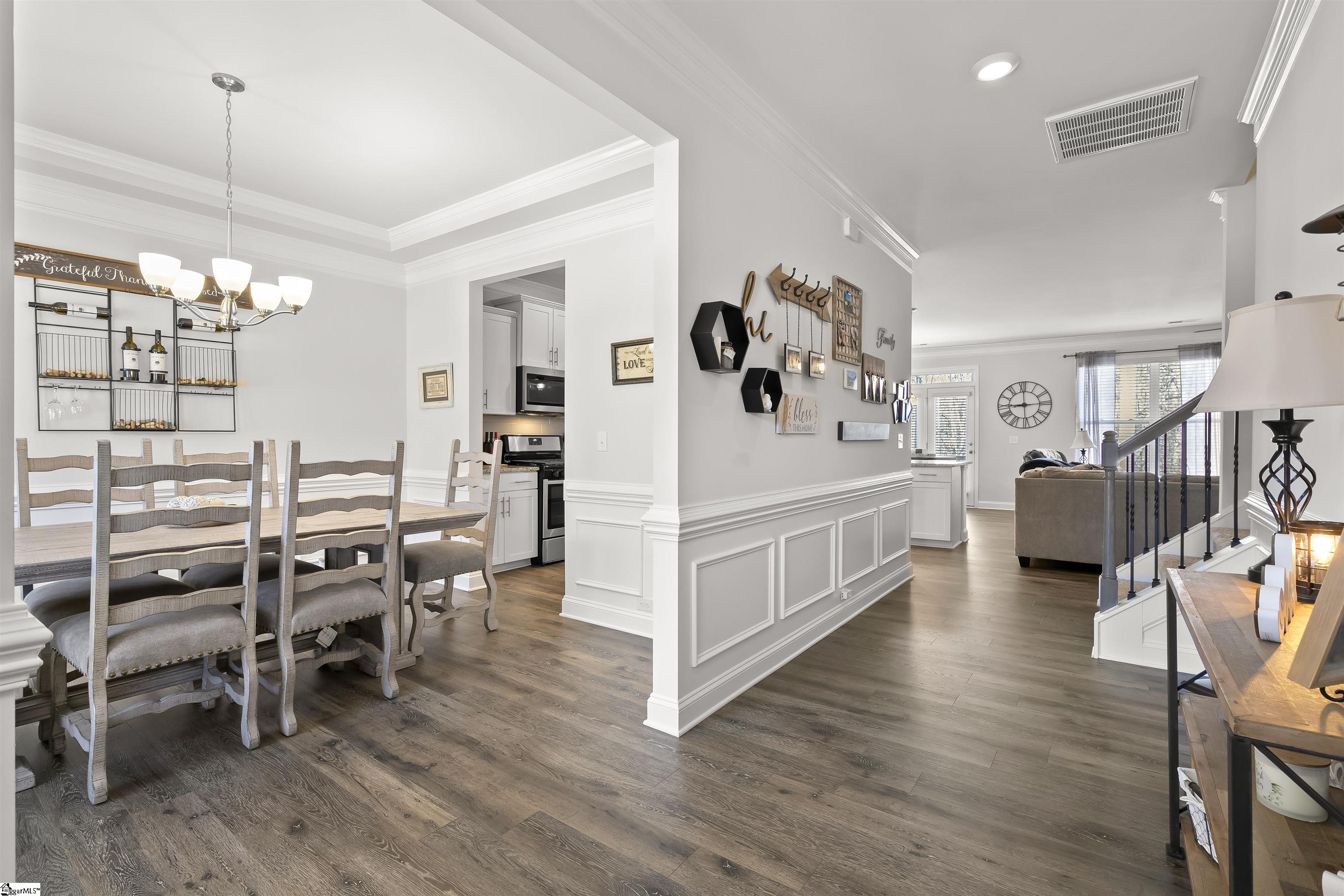 413 Wildflower Road Easley, SC 29642 - Photo 4 of 36