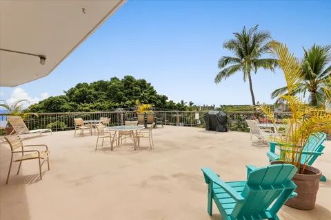 $329,000 | 75-5719 Alii Drive, Unit 315, Kailua-Kona, HI 96740