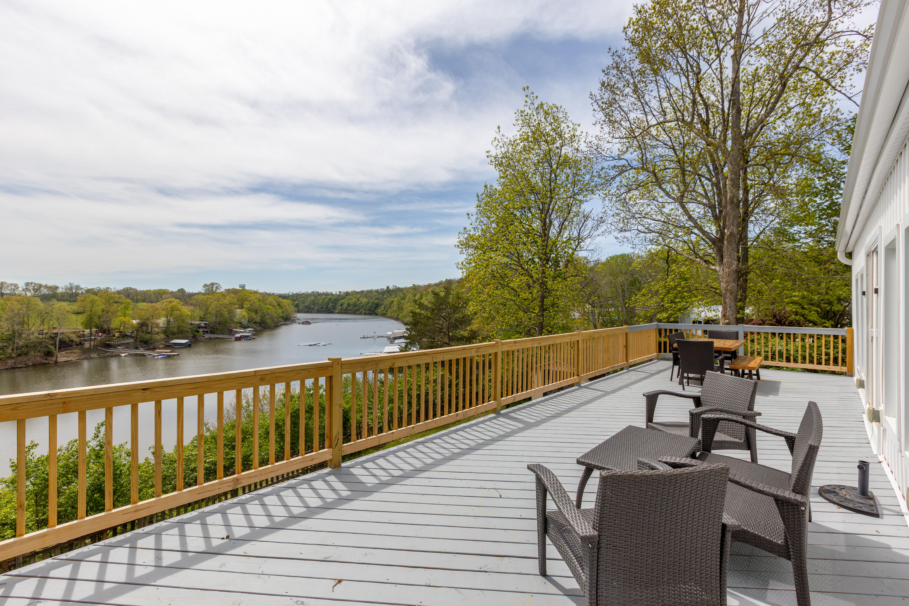 178 Lakeview Point Road Harrodsburg, KY 40330 - Photo 8 of 37 Top Deck