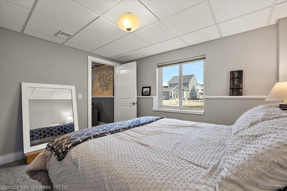 913 Ridge Road South Canton, MI 48188 - Photo 44 of 51 Carpeted bedroom with a drop ceiling