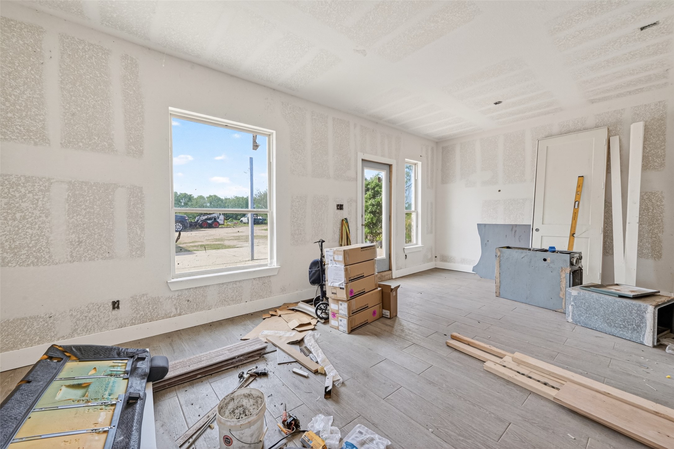 8023 Pool Hill Road Fulshear, TX 77441 - Photo 28 of 50 a spacious bedroom with a bed and a large window