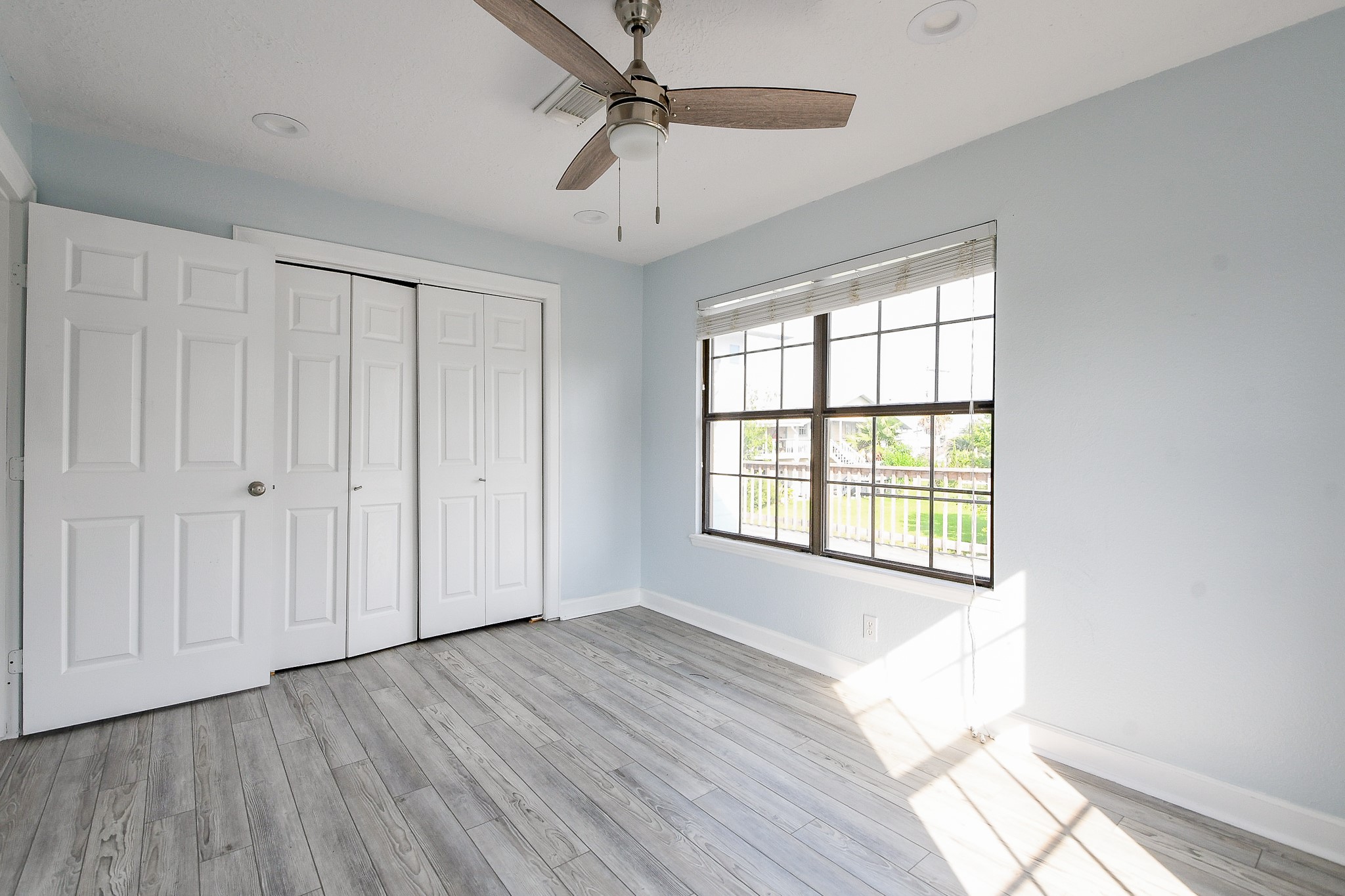 1615 Railroad Street San Leon, TX 77539 - Photo 34 of 45