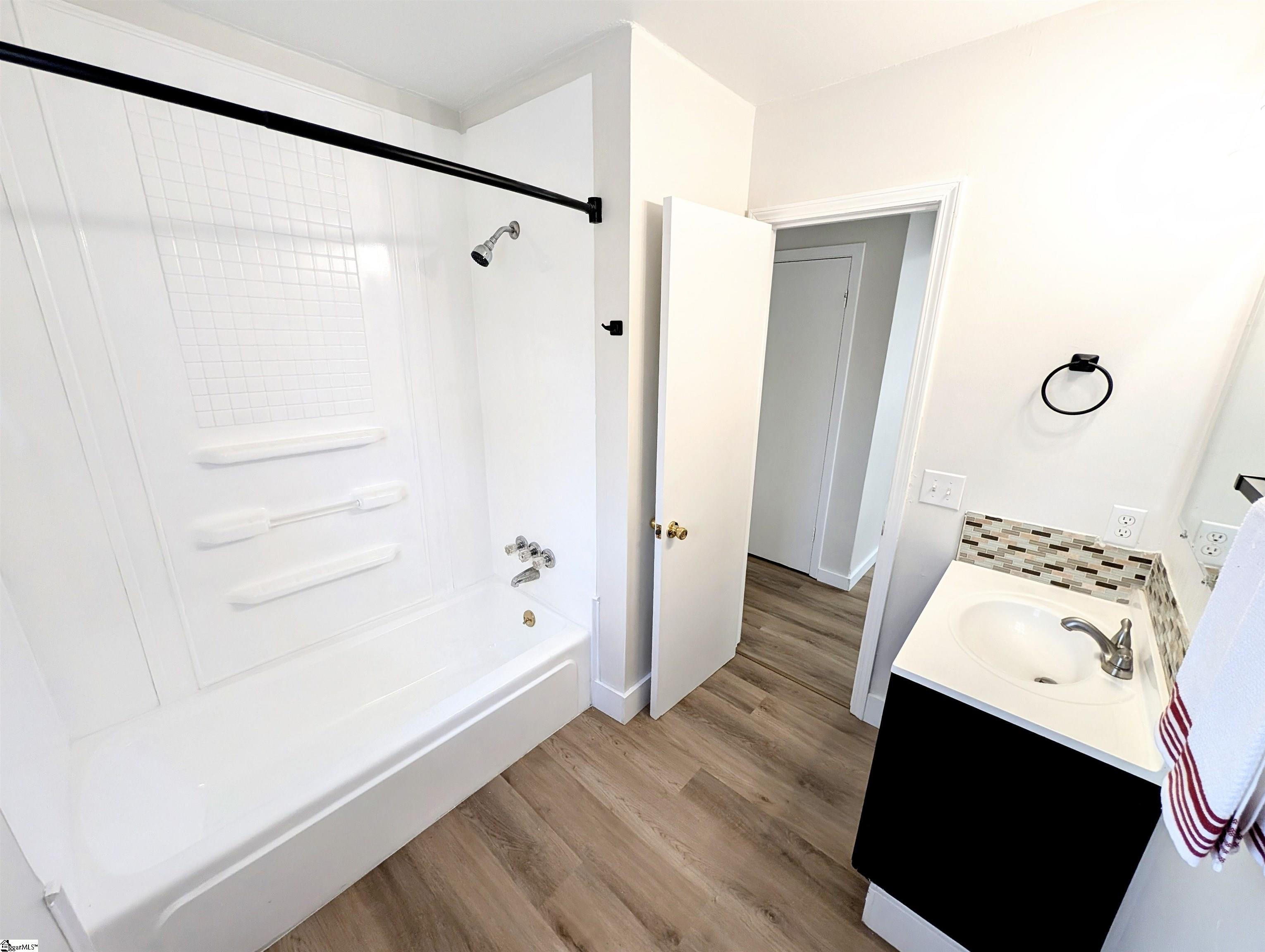 307 Jamestown Road Easley, SC 29640 - Photo 5 of 20