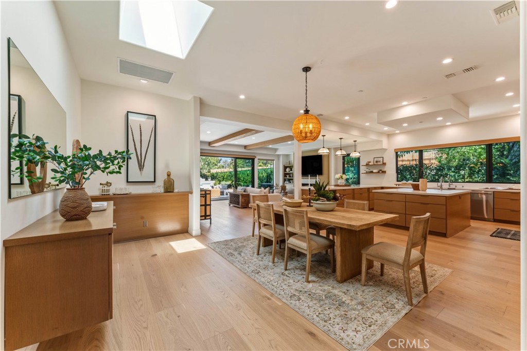 2927 Santa Rosa Avenue Altadena, CA 91001 - Photo 2 of 31