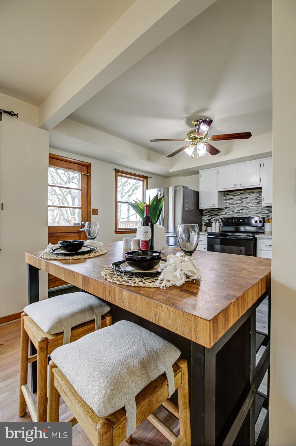 7909 Ridgely Oak Road Baltimore, MD 21234 - Photo 16 of 45