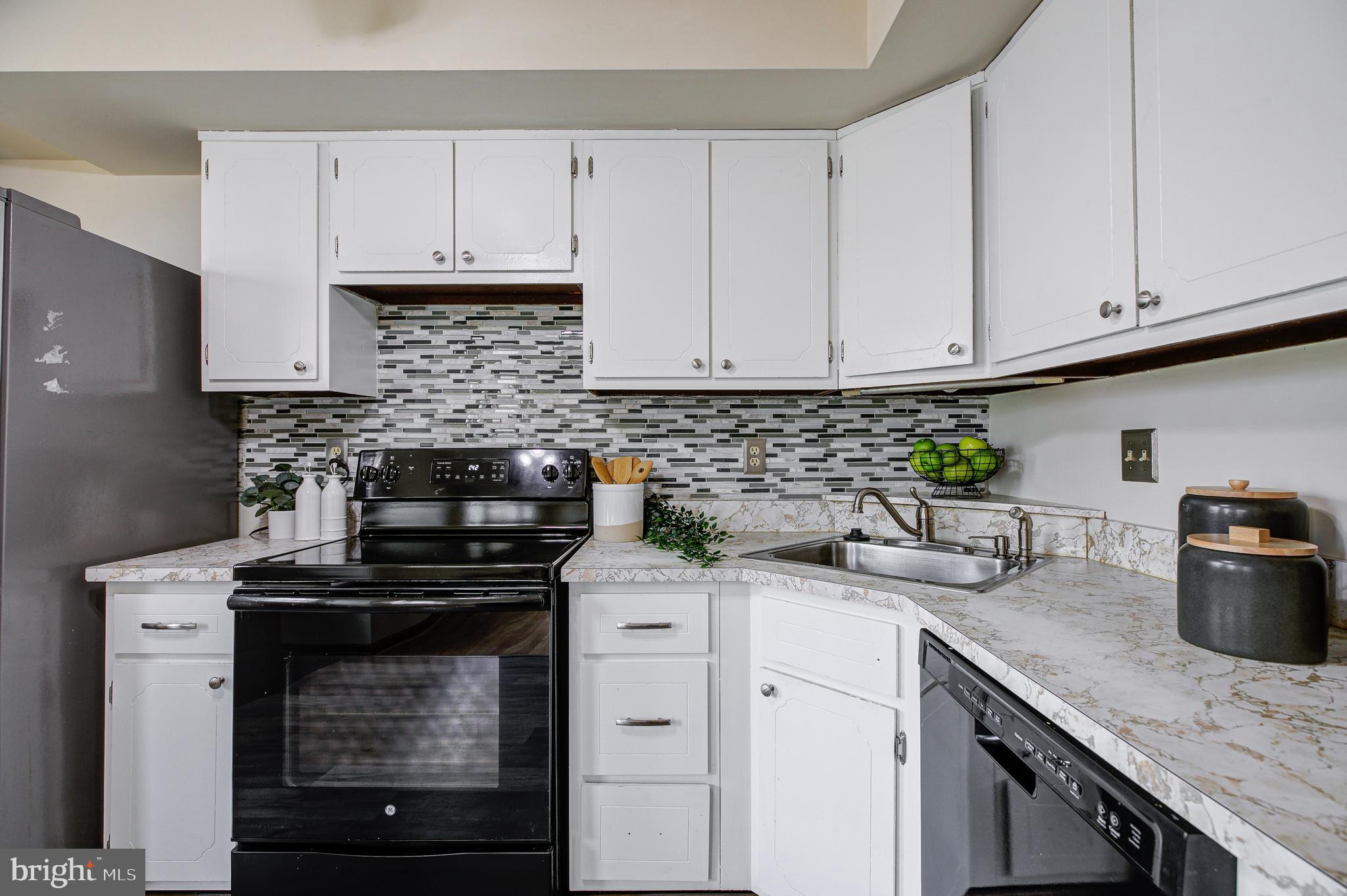 7909 Ridgely Oak Road Baltimore, MD 21234 - Photo 21 of 45