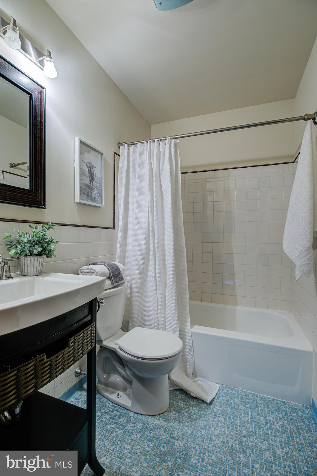 7909 Ridgely Oak Road Baltimore, MD 21234 - Photo 33 of 45