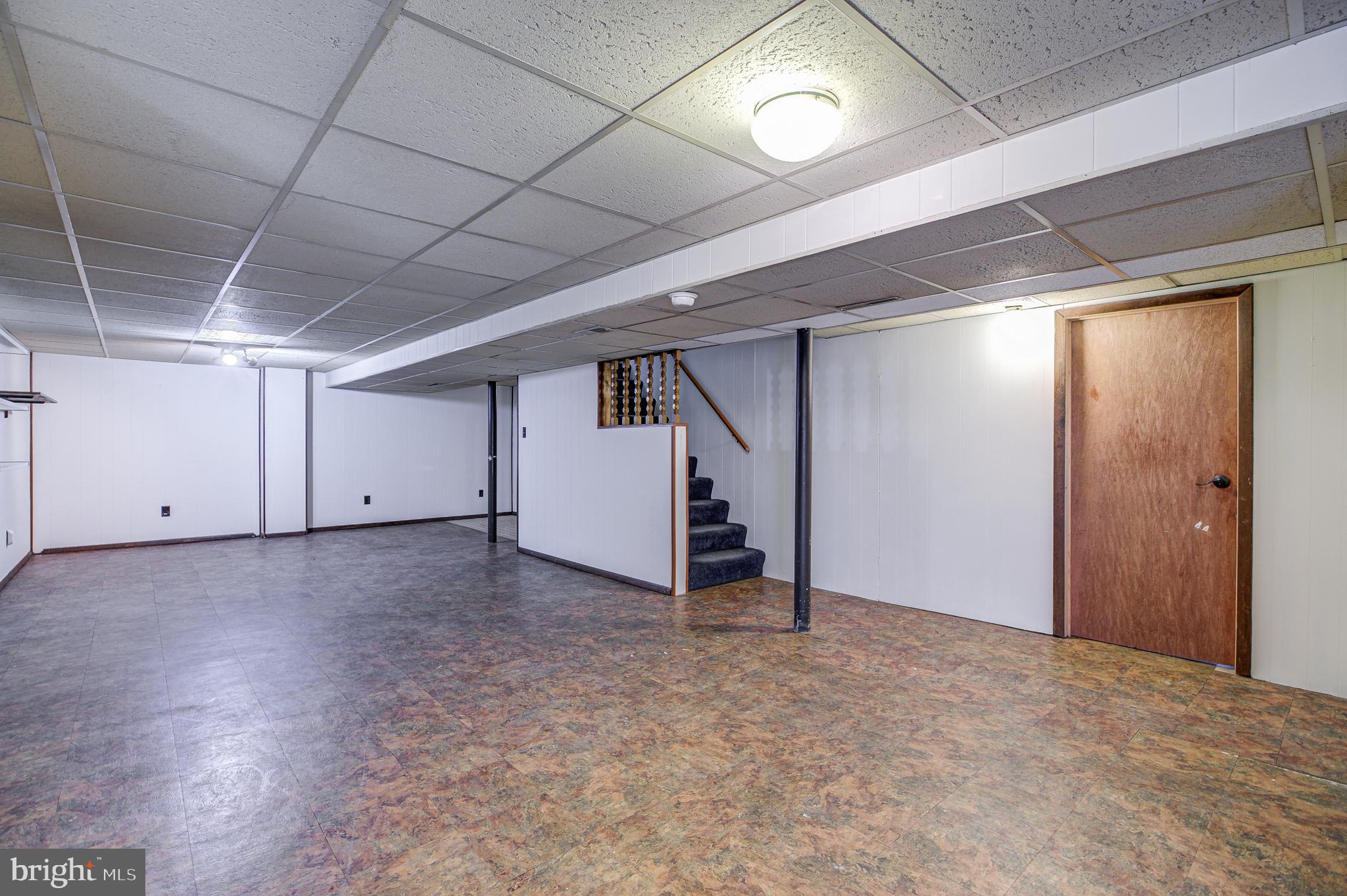 7909 Ridgely Oak Road Baltimore, MD 21234 - Photo 36 of 45