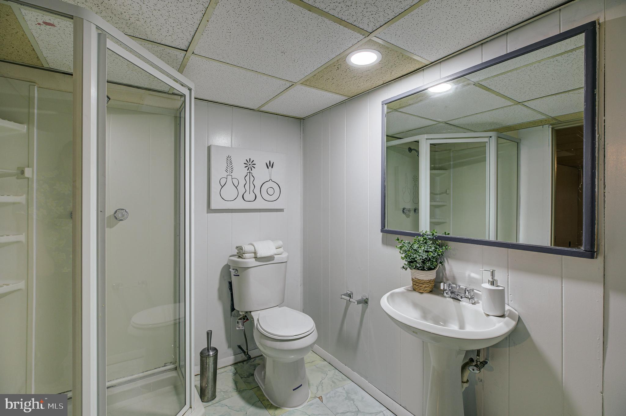 7909 Ridgely Oak Road Baltimore, MD 21234 - Photo 40 of 45