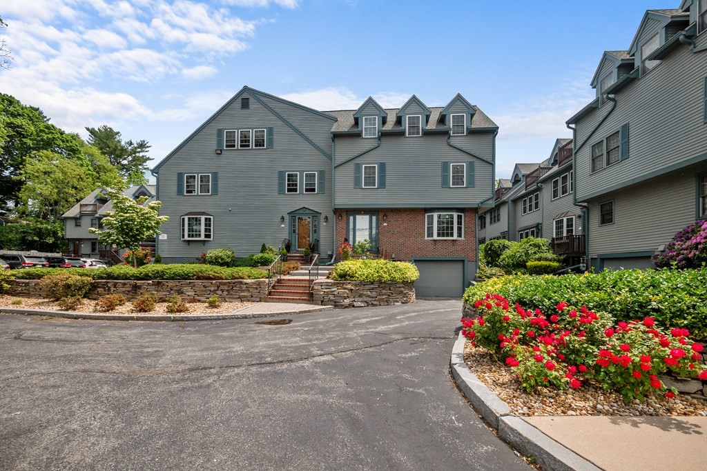 35 Merrymount Road, Unit E Quincy, MA 02169 - Photo 1 of 35 Gallery Image 1