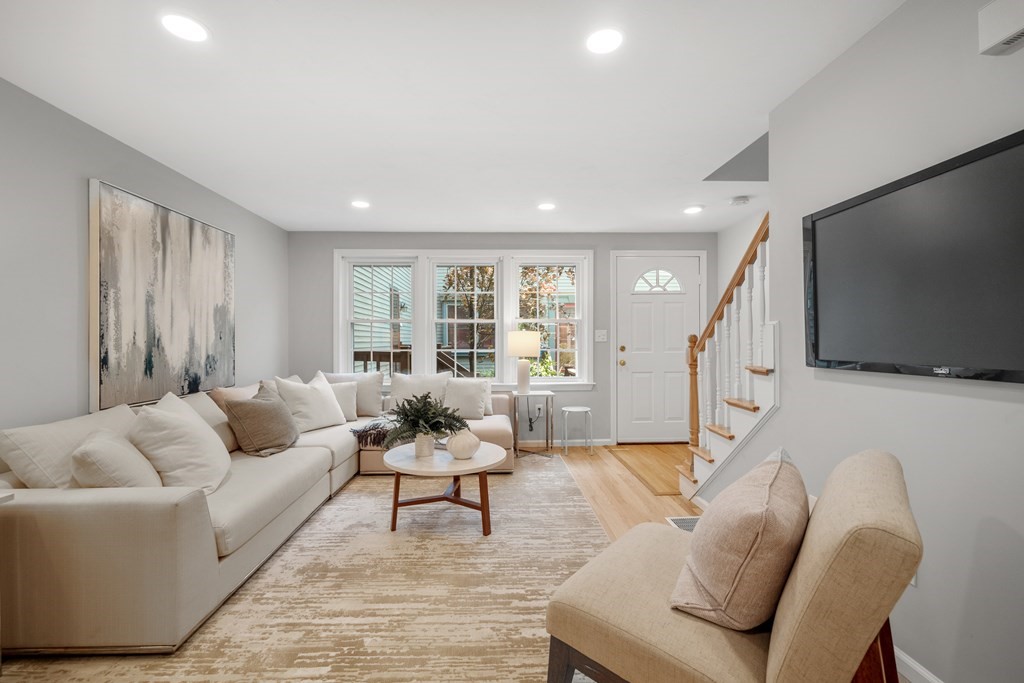 35 Merrymount Road, Unit E Quincy, MA 02169 - Photo 5 of 35 Gallery Image 5