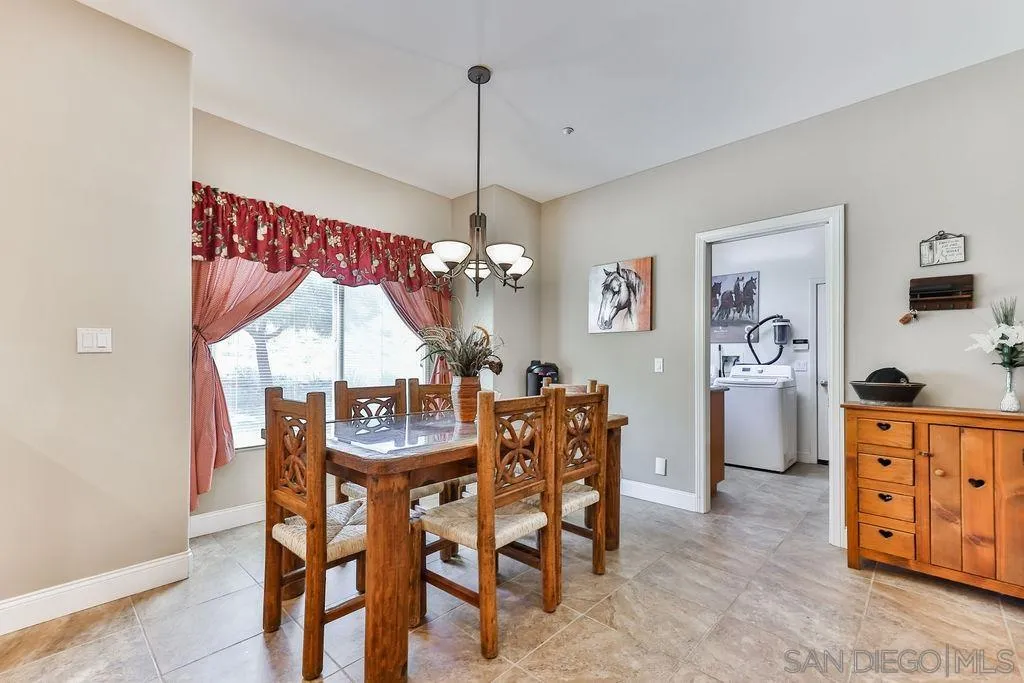 23048 Tombill Road Ramona, CA 92065 - Photo 5 of 27 Gallery Image 5
