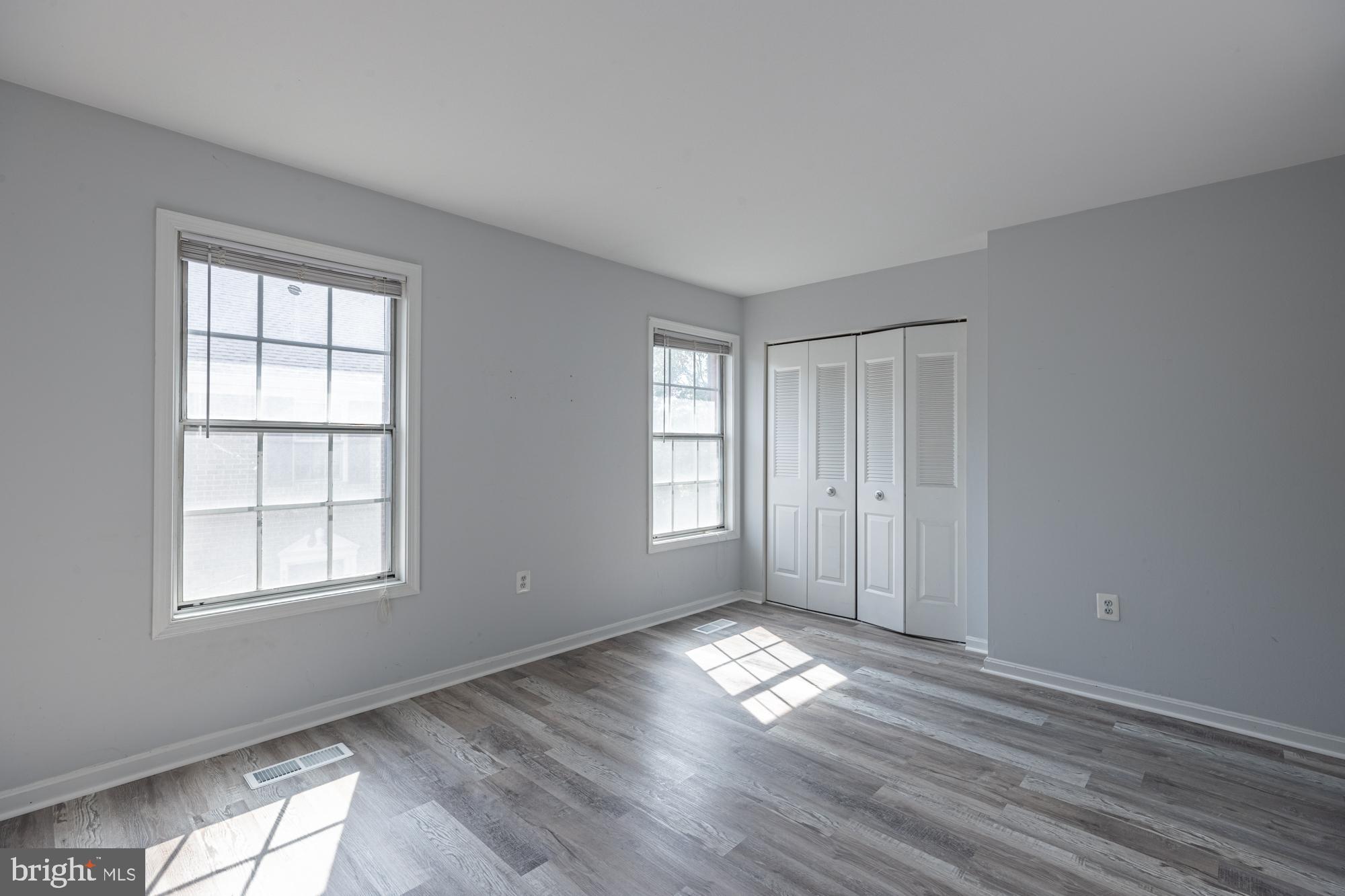 929 South Rolfe Street, Unit 2 Arlington, VA 22204 - Photo 4 of 25