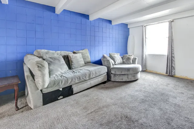 $110,000 | 829 East 48th Street, Unit D, Chicago, IL 60615