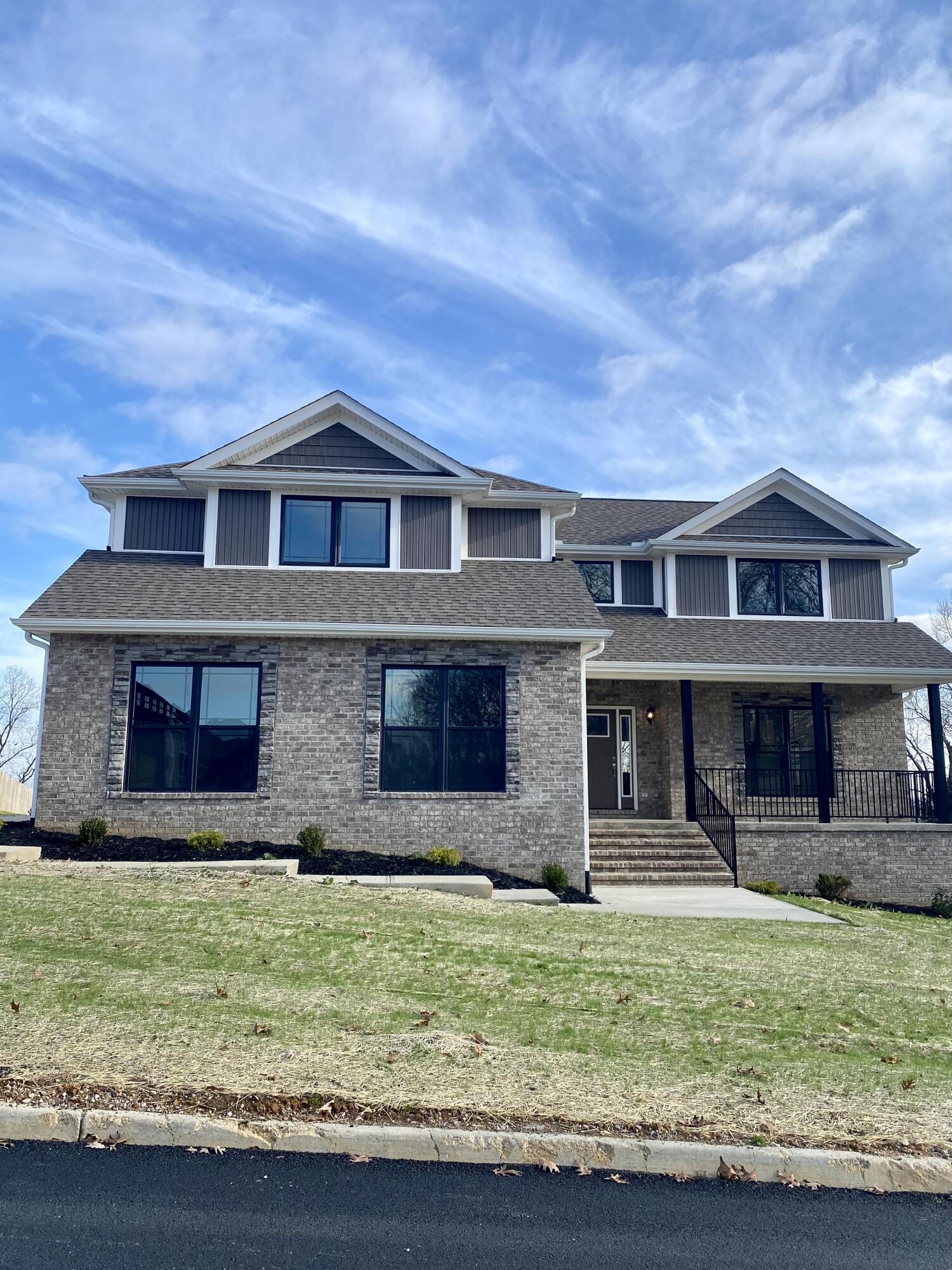 182 Lake Ridge Road Somerset, KY 42503 - Photo 2 of 38 EA5E3EBE-C627-4F76-8050-353930C04C15
