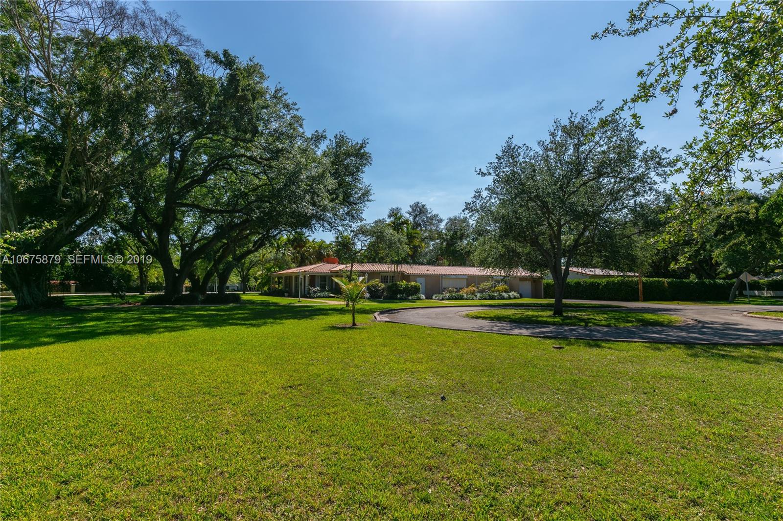 901 Hardee Road Coral Gables, FL 33146 - Photo 27 of 28 Gallery Image 27