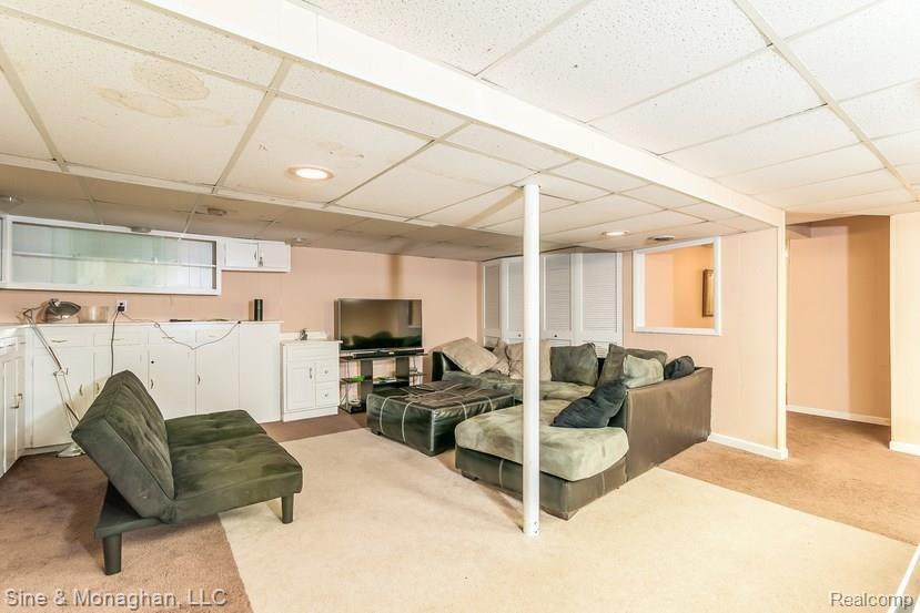 1228 Stuyvessant Road Bloomfield Hills, MI 48301 - Photo 30 of 49 Lower Level recreation room