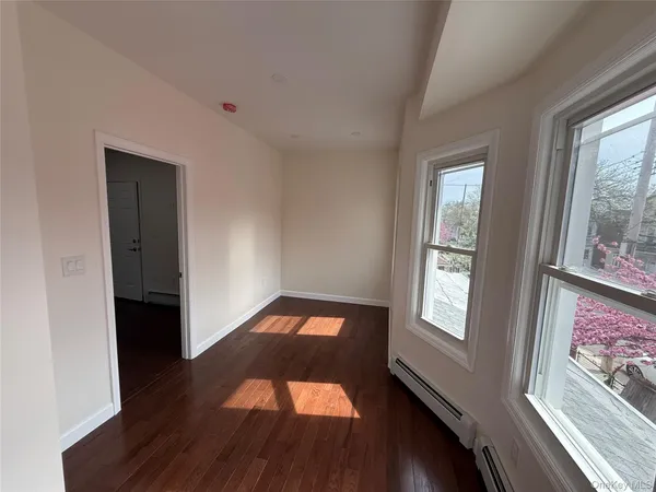 $979,000 | 94-19 116th Street | South Richmond Hill