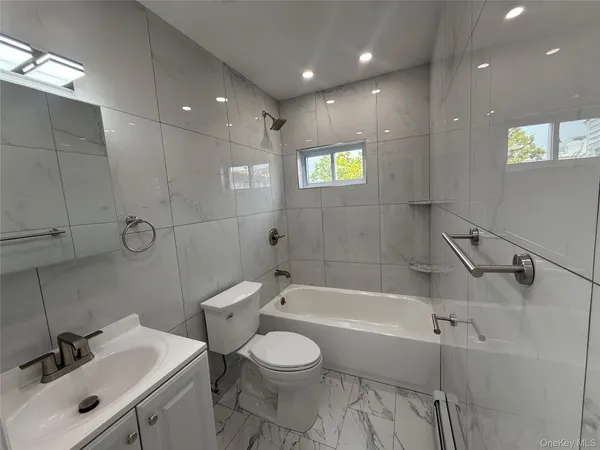 $979,000 | 94-19 116th Street | South Richmond Hill