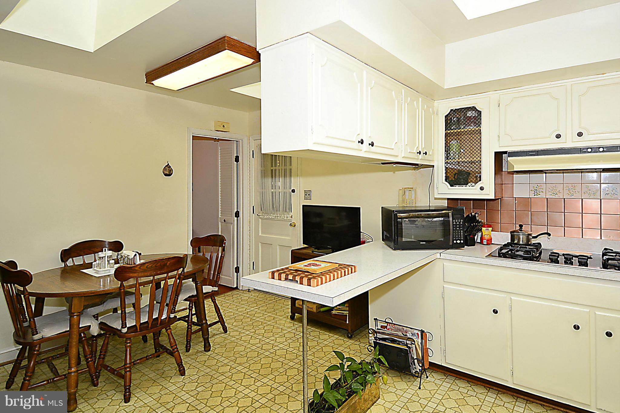 9102 Seven Locks Road Bethesda, MD 20817 - Photo 13 of 28 Kitchen