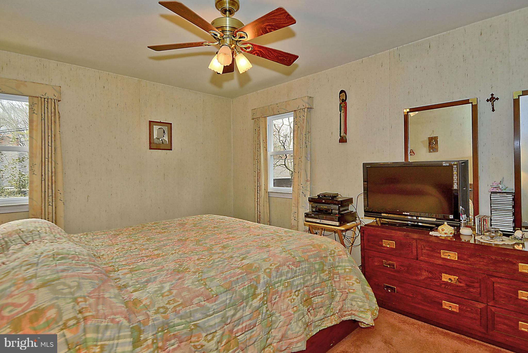 9102 Seven Locks Road Bethesda, MD 20817 - Photo 15 of 28 Bedroom (Master)