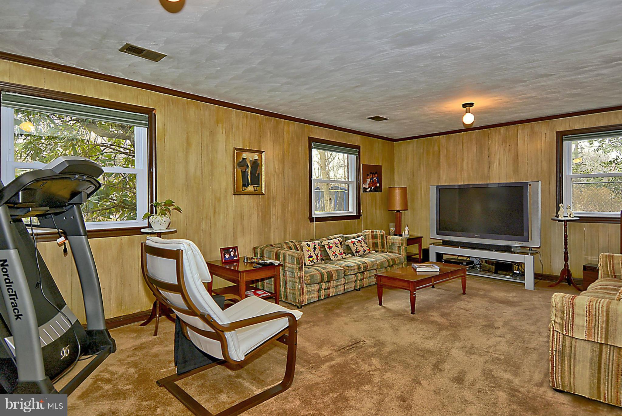 9102 Seven Locks Road Bethesda, MD 20817 - Photo 20 of 28 Family Room
