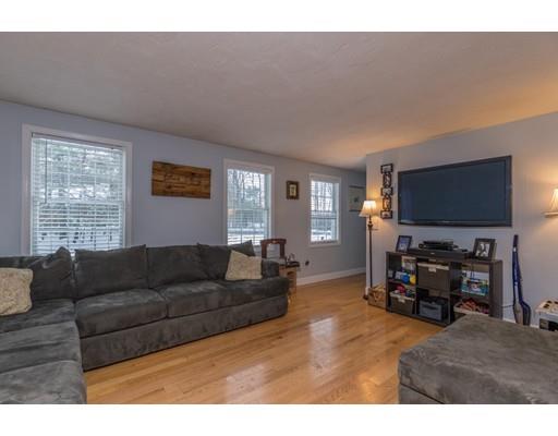 110 Warren Road Townsend, MA 01469 - Photo 4 of 12