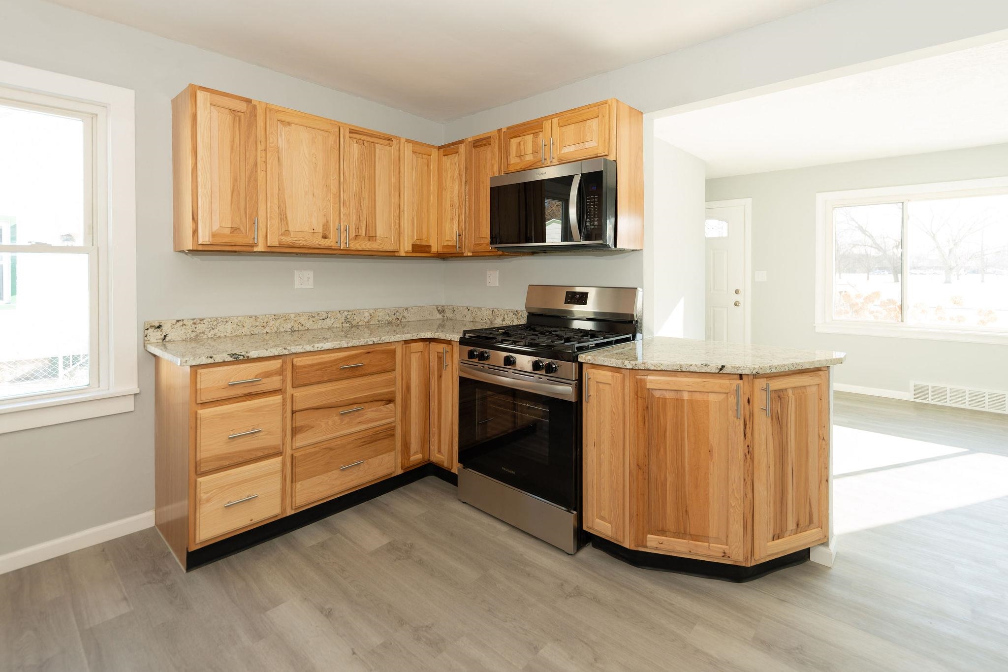 938 East Riverside Boulevard Loves Park, IL 61111 - Photo 17 of 63