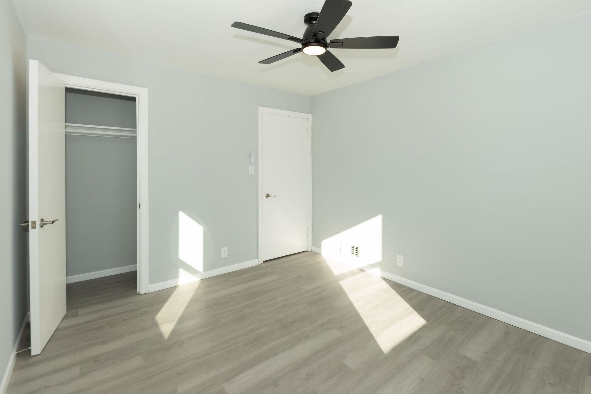 938 East Riverside Boulevard Loves Park, IL 61111 - Photo 19 of 63