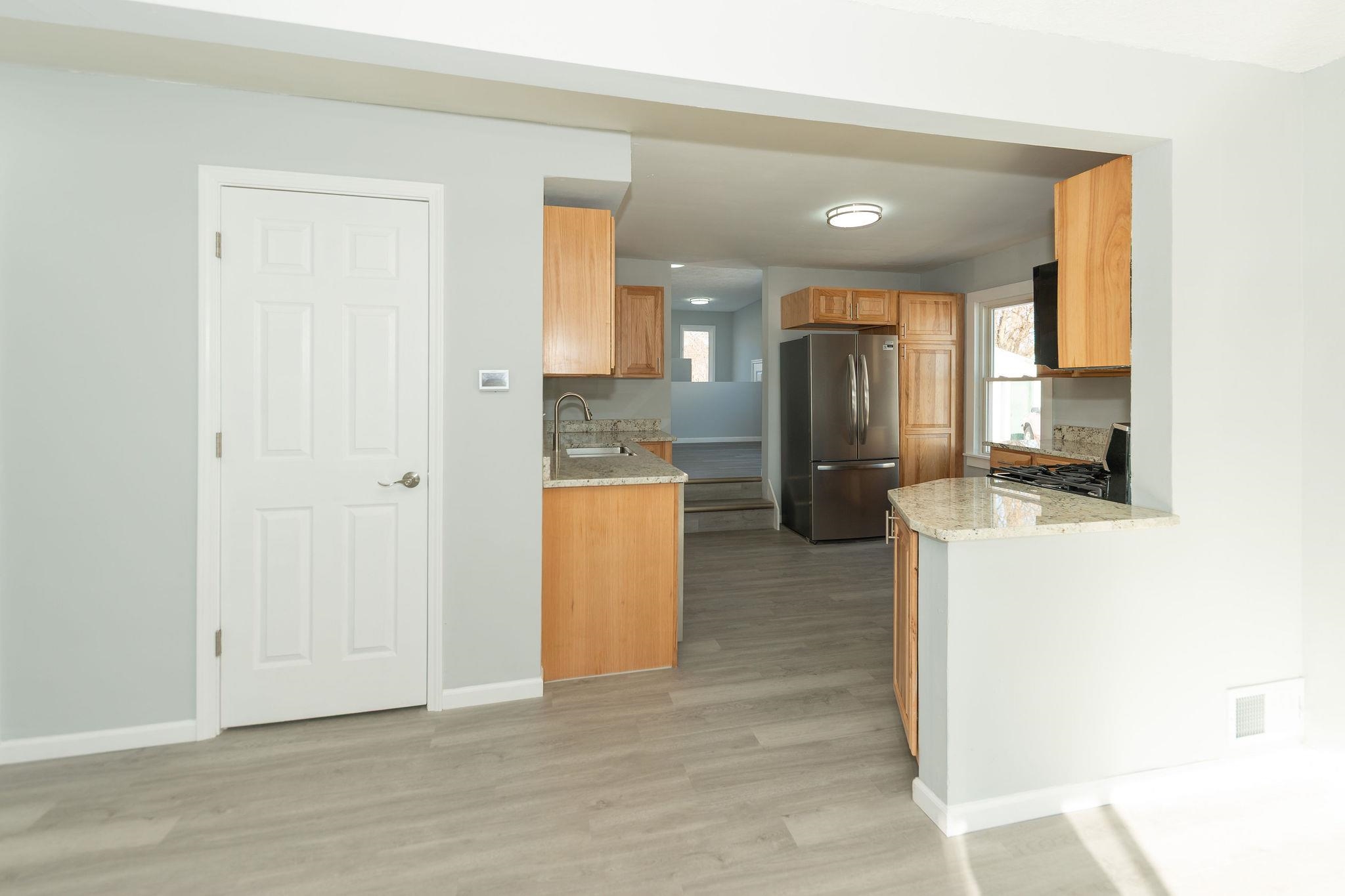 938 East Riverside Boulevard Loves Park, IL 61111 - Photo 9 of 63