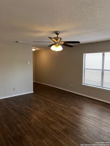 $1,495 | 6931 Waterfall Pass, Converse, TX 78109