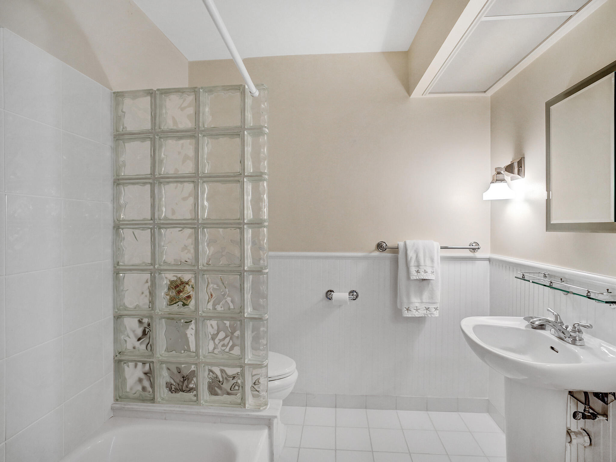 717 Southwest 7th Street Boca Raton, FL 33486 - Photo 19 of 56 DSC09666
