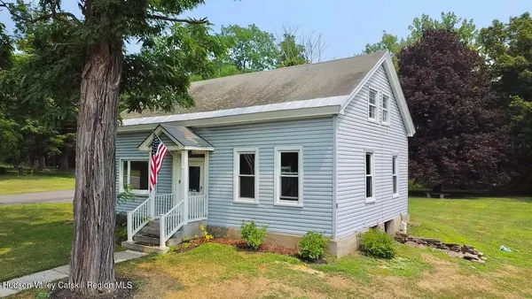 $259,000 | 11184 Highway 32, Greenville, NY 12083